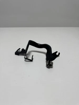 ✅07-13 Soporte de cable sensor ABS delantero derecho BMW 335xi 328xi AWD E90 E92 6773552 Foto 1 de 4