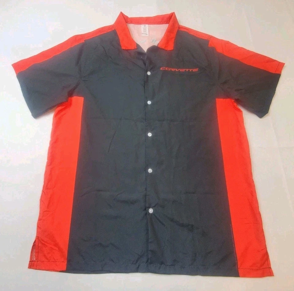 Chevrolet Corvette Shirt Mens Size Medium Black Red Short Sleeve Button Up Adult - Image 1 of 4