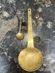 Set Of 4 Antique/Vintage Brass Spoons And Ladle - 3 Small Spoons , 1 Ladle - Picture 1 of 9