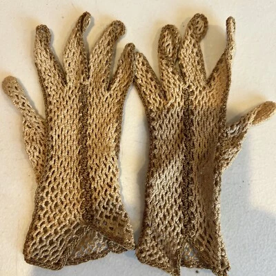 GUANTES GANCHILLO de encaje de colección años 60 para damas talla pequeña longitud de muñeca Foto 1 de 4