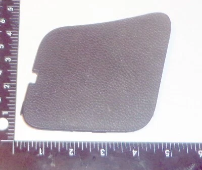 11-16 HYUNDAI ELANTRA GT HATCHBACK LEFT REAR TAIL LIGHT ACCESS COVER TRIM OEM - Image 1 of 3