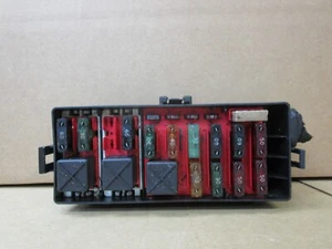 92 93 94 95 96 Ford E150 E250 Engine Fuse Box Relay Junction Block 1992-1996 - Picture 1 of 2