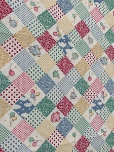 Vintage Style Quilted Cotton Fabric 22x22 Inches Charming Pastel Balloon & Chick - Picture 1 of 5