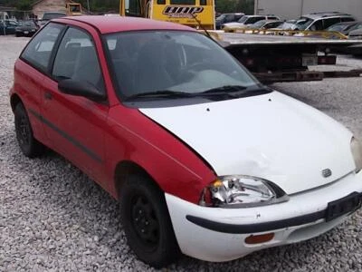 Conjunto de luz trasera izquierda usada se adapta a: 1997 Geo Metro 2 puertas izquierda grado A Foto 1 de 4