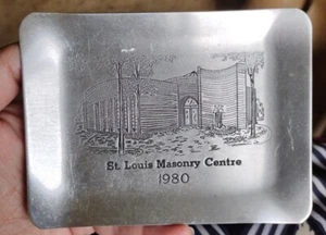 St. Louis Masonry Centre 1980 Embossed Aluminum Tray - Picture 1 of 6