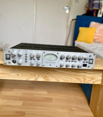 Avalon VT-737sp Tube Channel Strip 2010s - Silver - Image 1 of 4