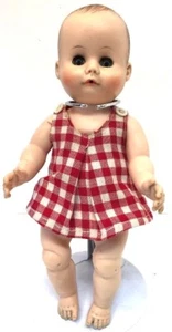 RARO 1950 Vintage Madame Alexander MME 10" BEBÉ Muñeca en Vestido PAÑAL BEBE/MOJADO - Imagen 1 de 10