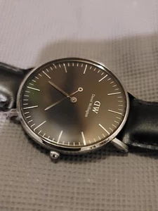 Daniel Wellington Sheffield Classic Black Dial Watch 36mm 2ND OFF - Picture 1 of 7