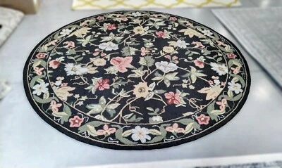 BLACK 8' X 8' Round Pulled Threads Rug, Reduced Price 1172712410 HK311A-8R - Image 1 of 4