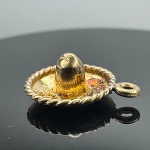 Colgante Sombrero Charm Oro Sólido 14k / 0,54 Gramos / 13,16 mm Largo - Imagen 1 de 10