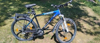 Scott Fahrrad 26 Zoll 21 Gänge. Mountainbike . Luftgabel. + Set wie auf Fotos - Bild 1 von 4