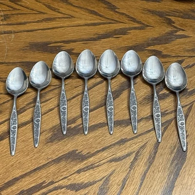 Vintage Interpur Jardinera Daisy Stainless Flatware 8 Teaspoons 6 1/2” - Image 1 of 4