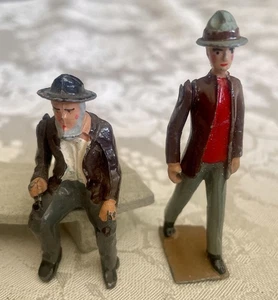 Vintage Britains Ltd Lead Walking Man & Sitting Man - Picture 1 of 7