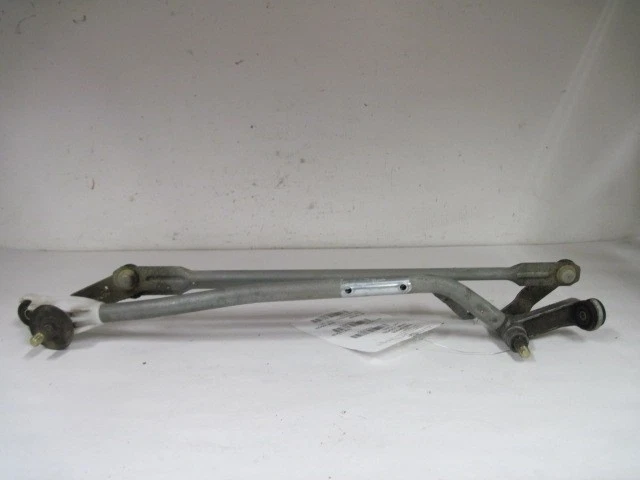 WIPER TRANSMISSION Nissan Sentra 00 01 02 03 04 05 06 427372 - Image 1 of 4