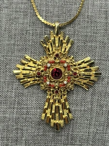 VTG Ornate Byzantine Style Cross Costume Jewelry Red Stones Pendant & Necklace - Picture 1 of 15