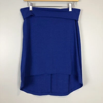 Falda azul Kavu para mujer talla pequeña alta baja hasta la rodilla plegable sobre la cintura Stella Foto 1 de 4