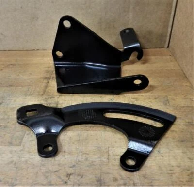 1970-72 Chevrolet 396 402 454 V8 used power steering pump bracket set 3967420-1 - Image 1 of 4