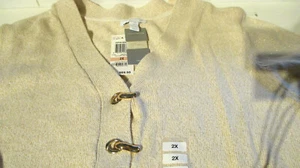 NWT $70 CHARTER CLUB WOMENS L/S V-NECK SWEATER - CREAM/GOLD METALLIC -2X / XXL - Picture 1 of 2