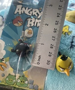 Black & Yellow Angry Bird keychain charm & Pencil Topper - Picture 1 of 6