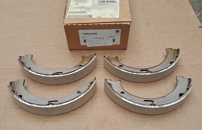 2003 2004 年道奇 Dakota 全新正品 MoPar Parking Brake 鞋套装 — 第 1/2 张图片