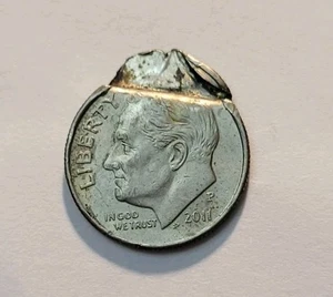 2011 P  Interesting Roosevelt Dime  Error - Picture 1 of 4