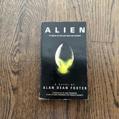 Alien The Official Movie Novelization, Paperback by Alan Dean Foster PB Horror - Image 1 of 4