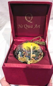 NE 'QWA ART "Una Feliz Navidad" Adorno de Betty Patton. Nuevo en caja.  - Imagen 1 de 24
