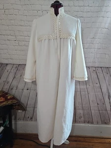 De Colección Vassarette OS Crema Camisón Encaje Cuello Alto Bolsillos Casa Abrigo Tradwife  - Imagen 1 de 11