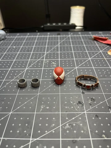Painted 1/12 Custom Scarlet Spider headsculpt and accessories kit Cover
