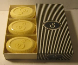 Vintage MUDPIE Box of 3 "S" Initials Soaps VANILLAWOOD 5.3 OZ Triple Milled NEW - Picture 1 of 4