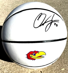 OCHAI AGBAJI Kansas Jayhawks SIGNIERT Basketball JSA COA - Bild 1 von 4
