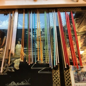 Lot Of Vintage knitting Needles USA Made. 31 Size 15-3 & Knitting 200 Q&A Book - Picture 1 of 21