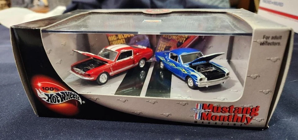 Hot Wheels Mustang Mensal 2-Car CONJUNTO DE MUSTANGS, '67 SHELBY, '65 SHELBY GT MUST - Imagem 1 de 4