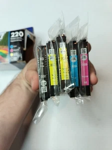 EPSON 220 TRI COLOR CYAN MAGENTA GELB SCHWARZ ORIGINAL TINTENPATRONE 10/27 NEU - Bild 1 von 1