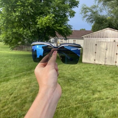 Gafas de sol MCM MCM106S 045 AZUL MARINO/PLATEADO auténticas 56 (CON CAJA) Foto 1 de 4