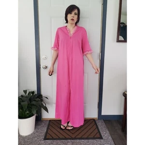 70s Pink Robe - Picture 1 of 5