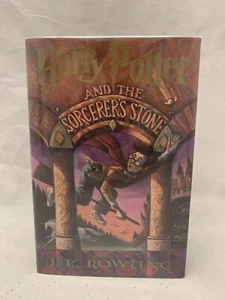 Harry Potter and the Sorcerer's Stone First American Edition, RARE, NM Condition - Picture 1 of 4