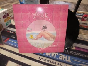 Lake Paradise Island 1979 VINYL-LP PLATTENALBUM - enthält Into The Night - sehr guter Zustand + - Bild 1 von 1