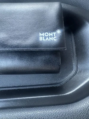 Солнцезащитные очки унисекс Mont Blanc с оптическим жестким чехлом и чистящей тканью - Изображение 1 из 4