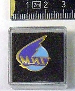 Mig Mikoyan Corporate Logo Pin / Pin Metal Size 2 CM 1,8 CM New - Picture 1 of 1