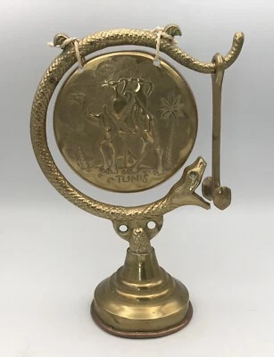 GONG  Avec Maillet En LAITON Et Cuivre à Décor De SERPENT Et Dromadaire, Tunisie - Photo 1/4