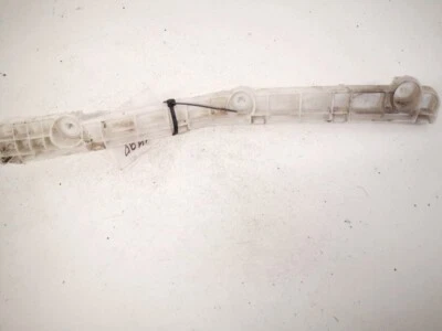 Mitsubishi Outlander 2006 Rear Bumper mounts (BUMPER BRACKET) righ #1591410-55 — 第 1/4 张图片