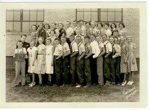 Fotografía de clase de primer año de Utica Nebraska 1938-39 - Imagen 1 de 1