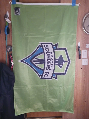 Seattle Sounders FC SGA Flag Banner 5ft X 3ft 2009 MLS Brand Soccer Sports Green Cover