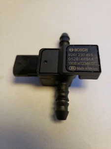 GENUINE OEM BOSCH DIFF PRESSURE SENSOR Evap Fugas Pacifica Jeep 05281489AA - Picture 1 of 6