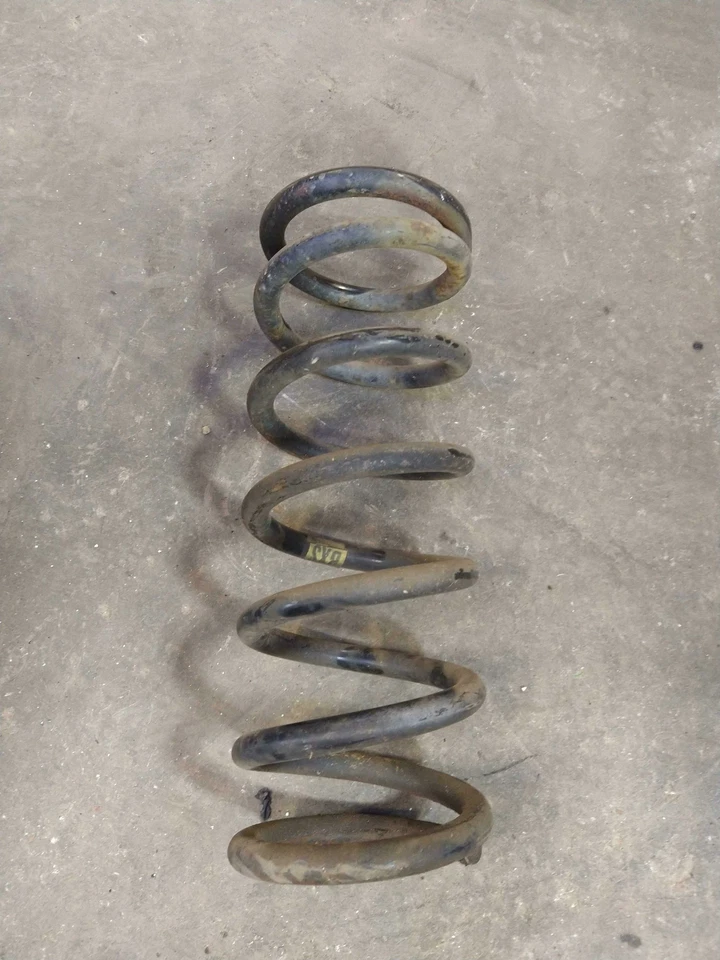 Chevy Camaro Pontiac Firebird 1986-1992 muelle helicoidal delantero OEM Foto 1 de 2