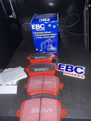 Pastillas de freno traseras EBC Red Stuff para 09-16 Audi A4/A5 2.0T Turbo - DP31988C Foto 1 de 4