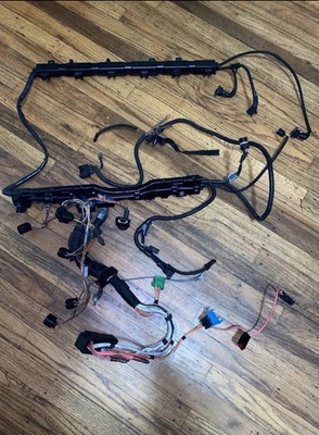 Válvulas de injeção de chicote interruptor de ignição N52B25A compatível com BMW 5 TOURING (E61) 525I  - Imagem 1 de 4