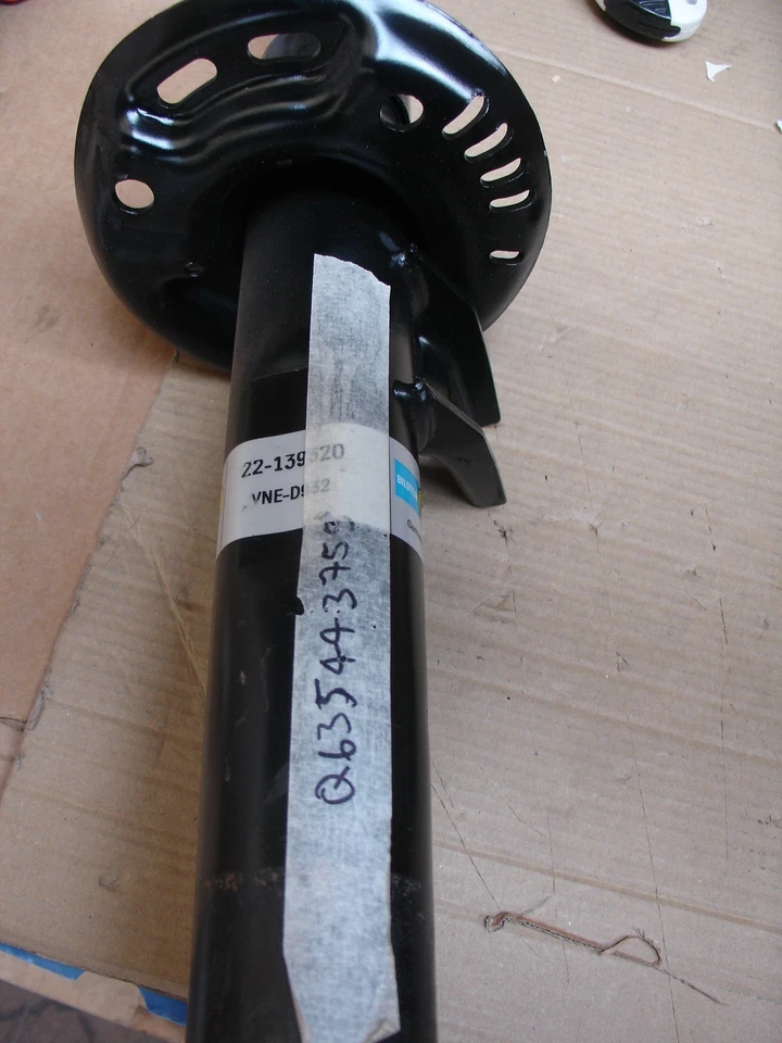 Bilstein 22-139320 FRONT Shock Absorber for VW Golf Plus Mk5 2005-2013 - Image 1 of 1