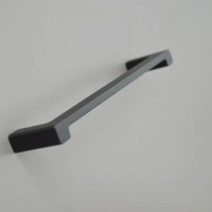Möbelgriffe Schubladengriffe Küche Möbelgriff Schwarz Bogengriffe BA 128 mm Tür - Picture 1 of 3